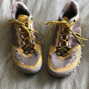 LA Sportiv outdoor shoes